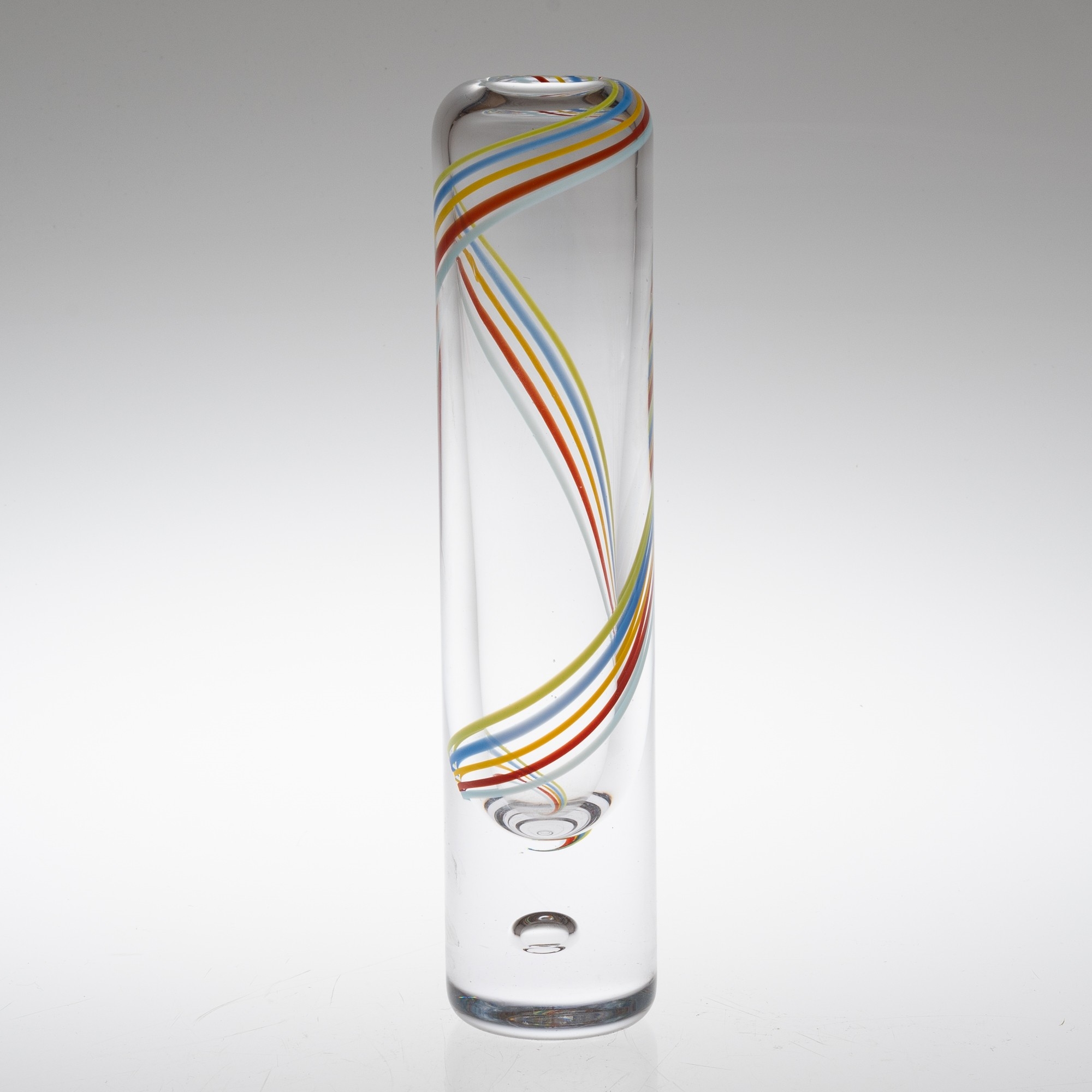 Artwork by Ritva-Liisa Pohjalainen, Vase