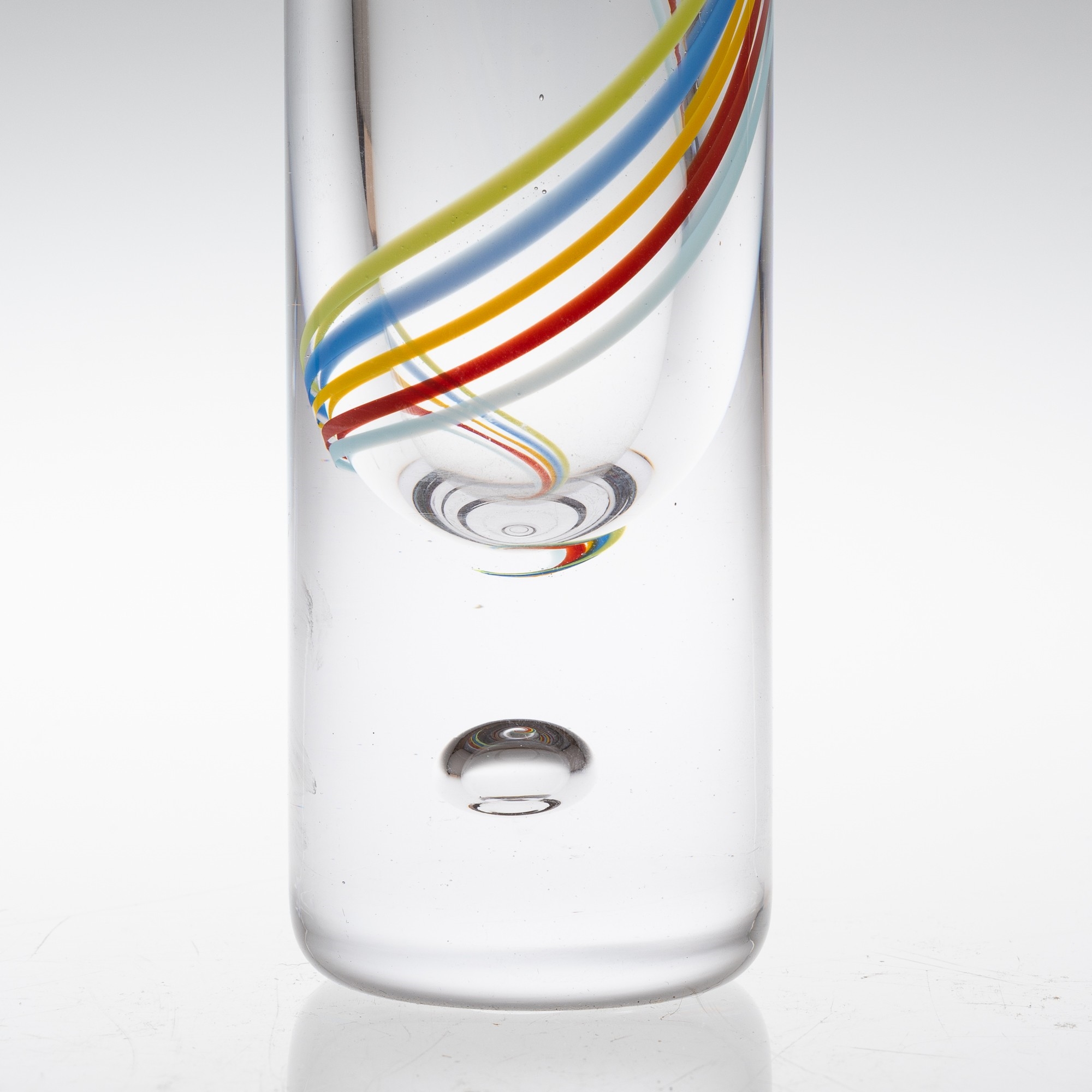 Artwork by Ritva-Liisa Pohjalainen, Vase