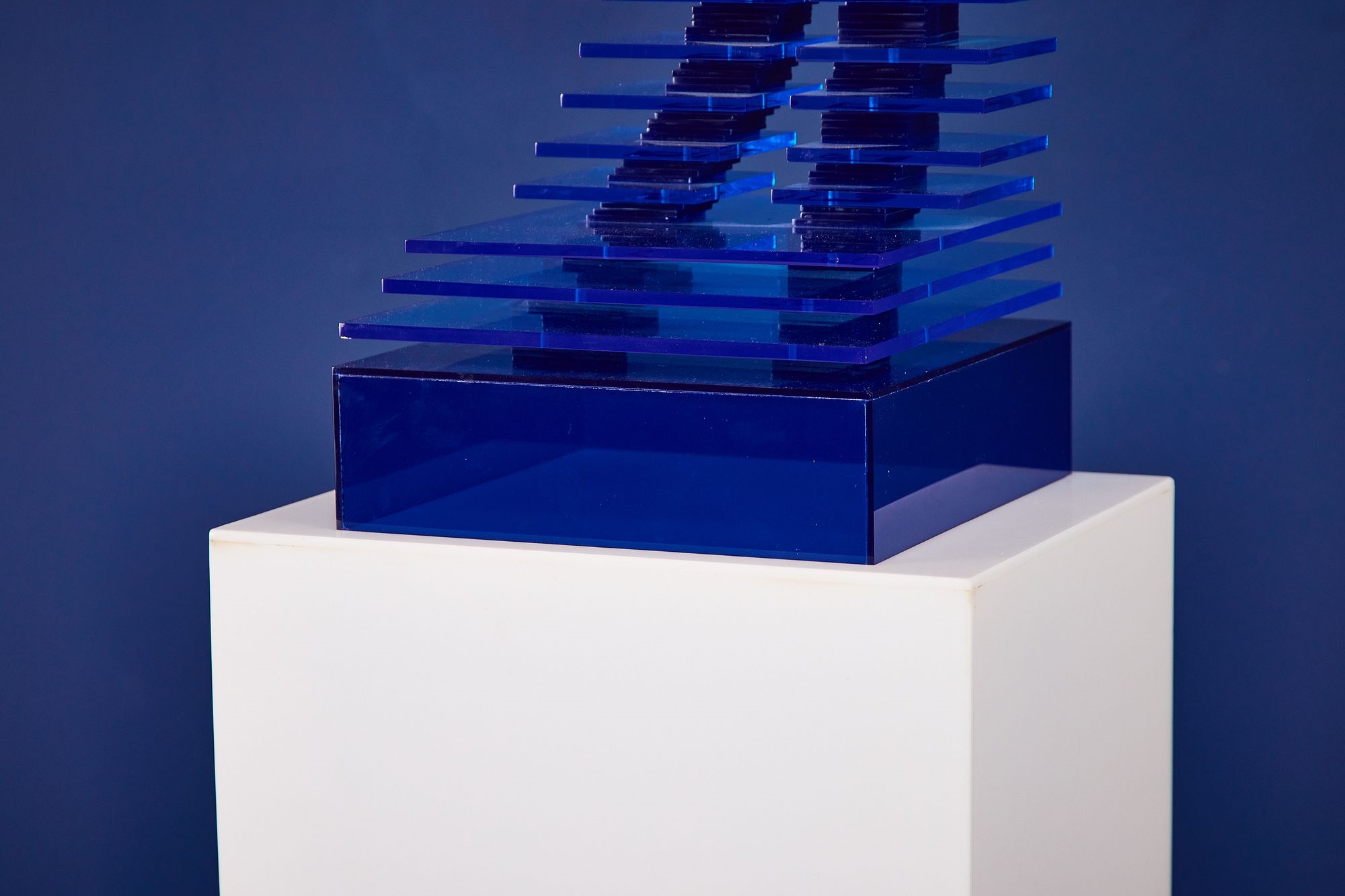 Artwork by Jackie Greber, Column II' sculpture with pedestal, Made of sculpture with pedestal