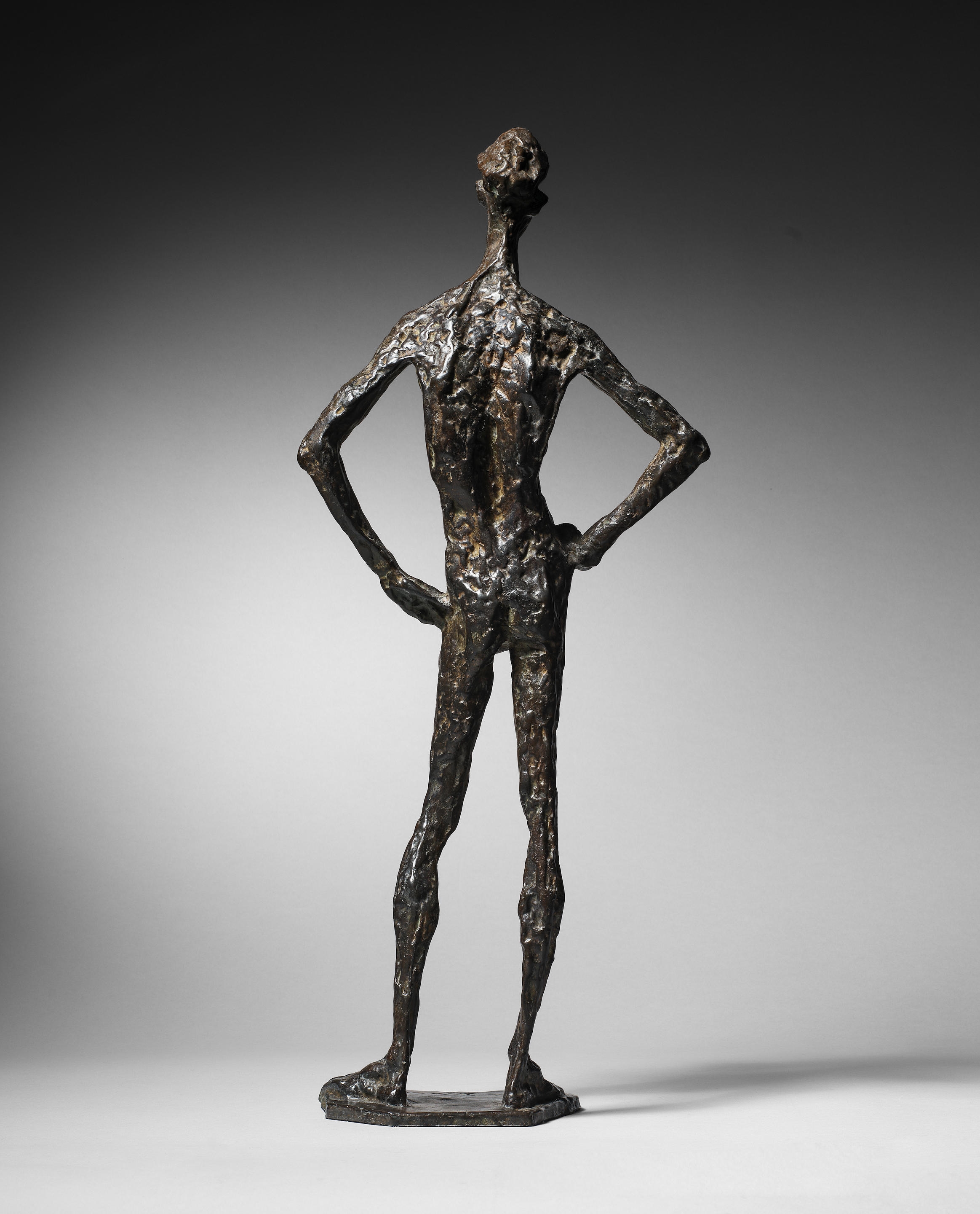 Artwork by Léon Indenbaum, Homme debout, Made of bronze with dark brown patina