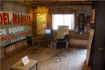 Review: “Rótulos del Barrio” at Nepantla, Austin