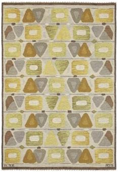 Handwoven wool carpet in “rölakan” - Anna Greta Sjöqvist