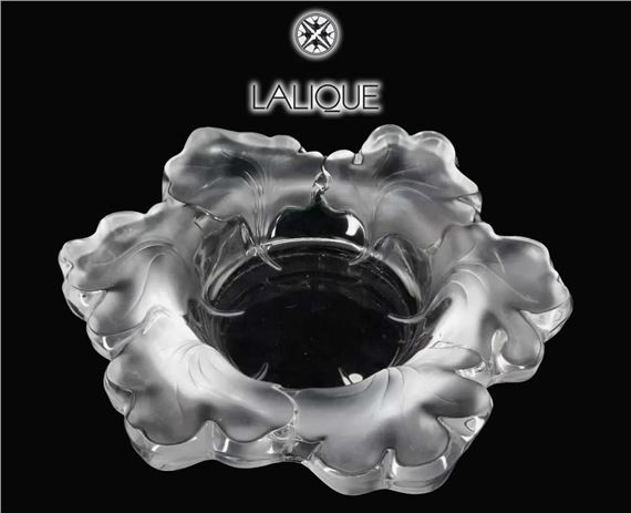 A Vintage French Lalique CAPUCINES Crystal Centerpiece/Bowl, Signed