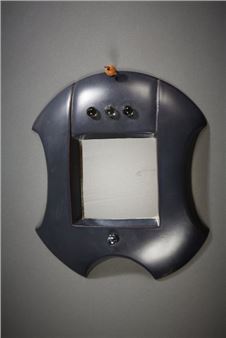 Alain DI BIN. Glazed ceramic mirror with glass ball design. H. 27 cm. - Alain di bin