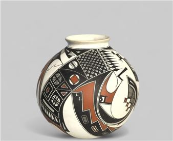 Mata Ortiz Pottery Vase - Gerardo Cota