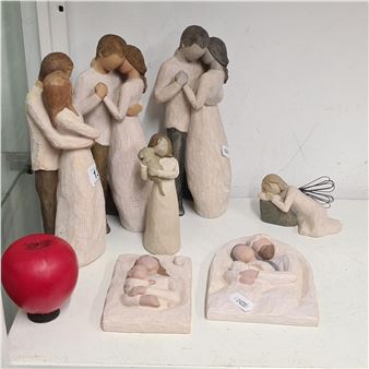 Seven Willow Tree figures by Susan Lordi - Susan Lordi