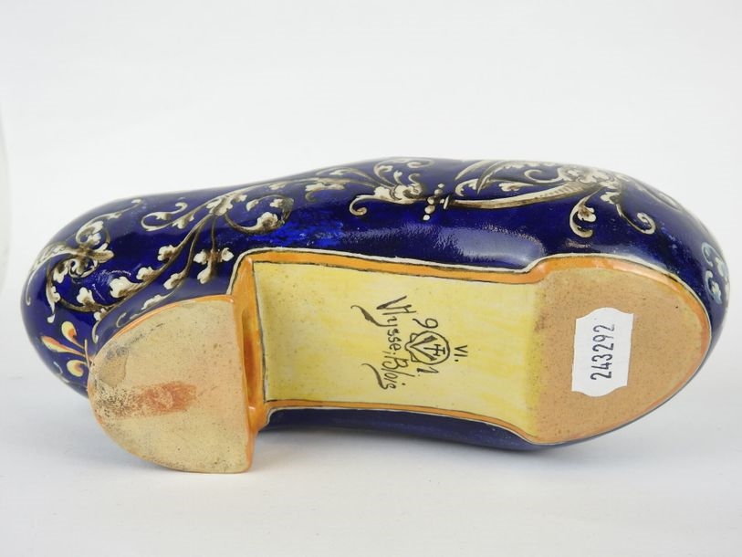 Artwork by Ulysse Besnard, Polychrome earthenware clog with foliage and fantastical animals, Made of earthenware