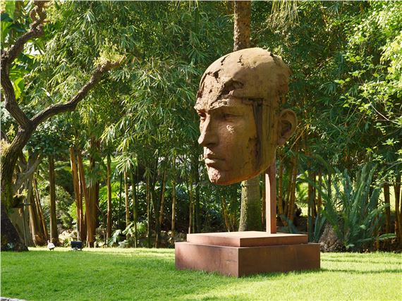 Tête de Persée monumentale