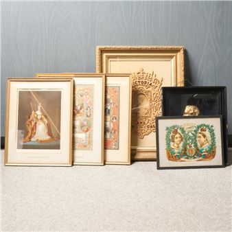 A COLLECTION OF FRAMED QUEEN VICTORIA MEMORABILIA INCLUDING A GILT FRAMED FRETWORK - Queen Victoria