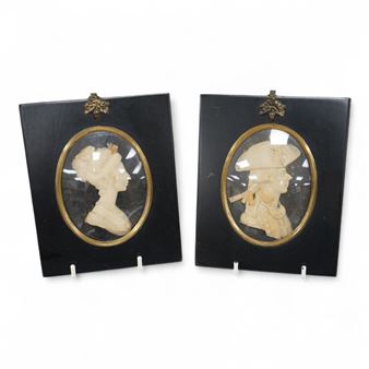 A pair of wax portrait busts by Leslie Ray depicting a Naval Officer and a lady - Leslie Ray