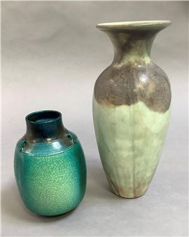 Thrown Stoneware ovoid vase - Reuben Hutchins