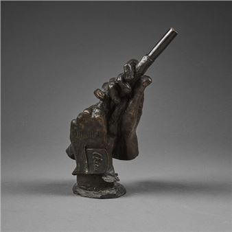 Brown patina bronze in the form of hands holding a golf club - André Checa