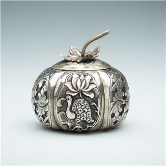 Three-Day Auction: Asian Art Discoveries - Galerie Zacke