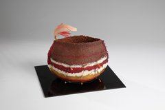 Object from the series ''Tribal Spirit'' Jacqueline Hoffmann-Botquelen, Uster - Jacqueline Hoffmann Botquelen