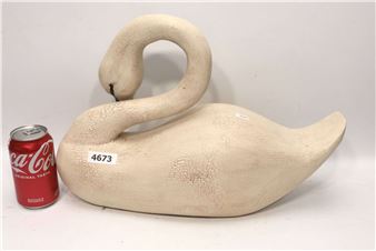 Wildlife 1/2 Size Swan - Daum Jellison
