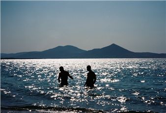 One Photographer’s Rich, Conflicted Portrait of Georgia