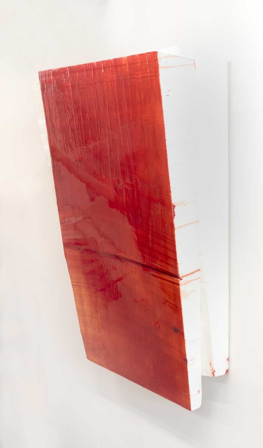 Artwork by Jan Scharrelmann, Down To Earth II, Made of Kunststoff und Lack auf Styropor
