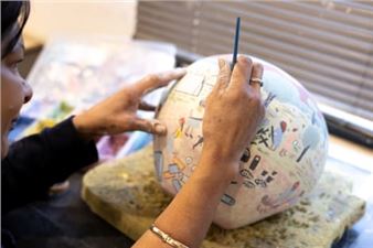 Hermannsburg Potters: 'Rehla Kurrka' - Arthouse Gallery