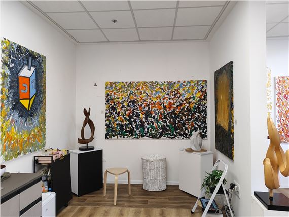 Moriya Mor and Patricia Abramovich: Seeking the Light at ABStudio Art Gallery