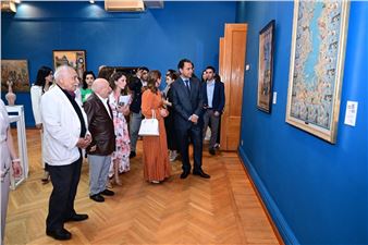 Baku Museum Center Displays Art Works by Young Artists [PHOTOS]