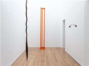 Horizontal-Vertical-Diagonal - Nueveochenta Gallery