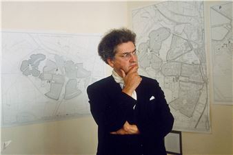 Léon Krier, Architect Whose Classical Work Won a Royal Ally, Dies at 79