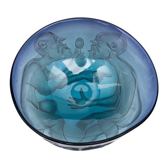 Studio glass dish, engraved with nude figures - Karlin Rushbrooke