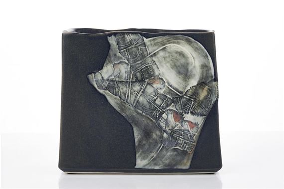 Gang Gang Territory by Hiroe Swen, c. 2015