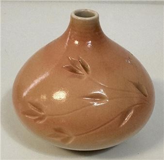 PRETTY JUDY BLAKE BREWER SIGNED POTTERY VESSEL - Judy Blake