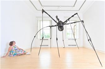 Modern One Draws in Visitors with 3ft Spider and Free Artist Rooms