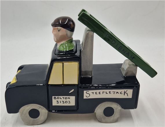 FRED DIBNAH IN HIS LANDY