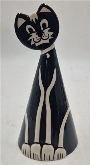 CRESCENT THE CAT by Lorna Bailey, May 2005