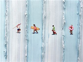 Werner Bronkhorst’s Tiny Beachgoers and Sailors Wade Through Chunky Blue Expanses