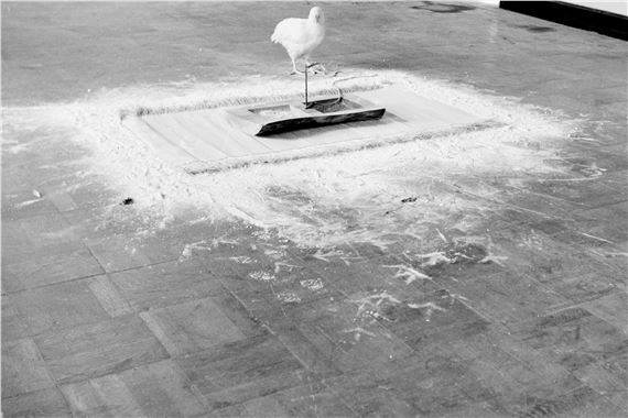 Lee Kang So: Dwelling in Mist and Glow - Thaddaeus Ropac, Paris (Marais)