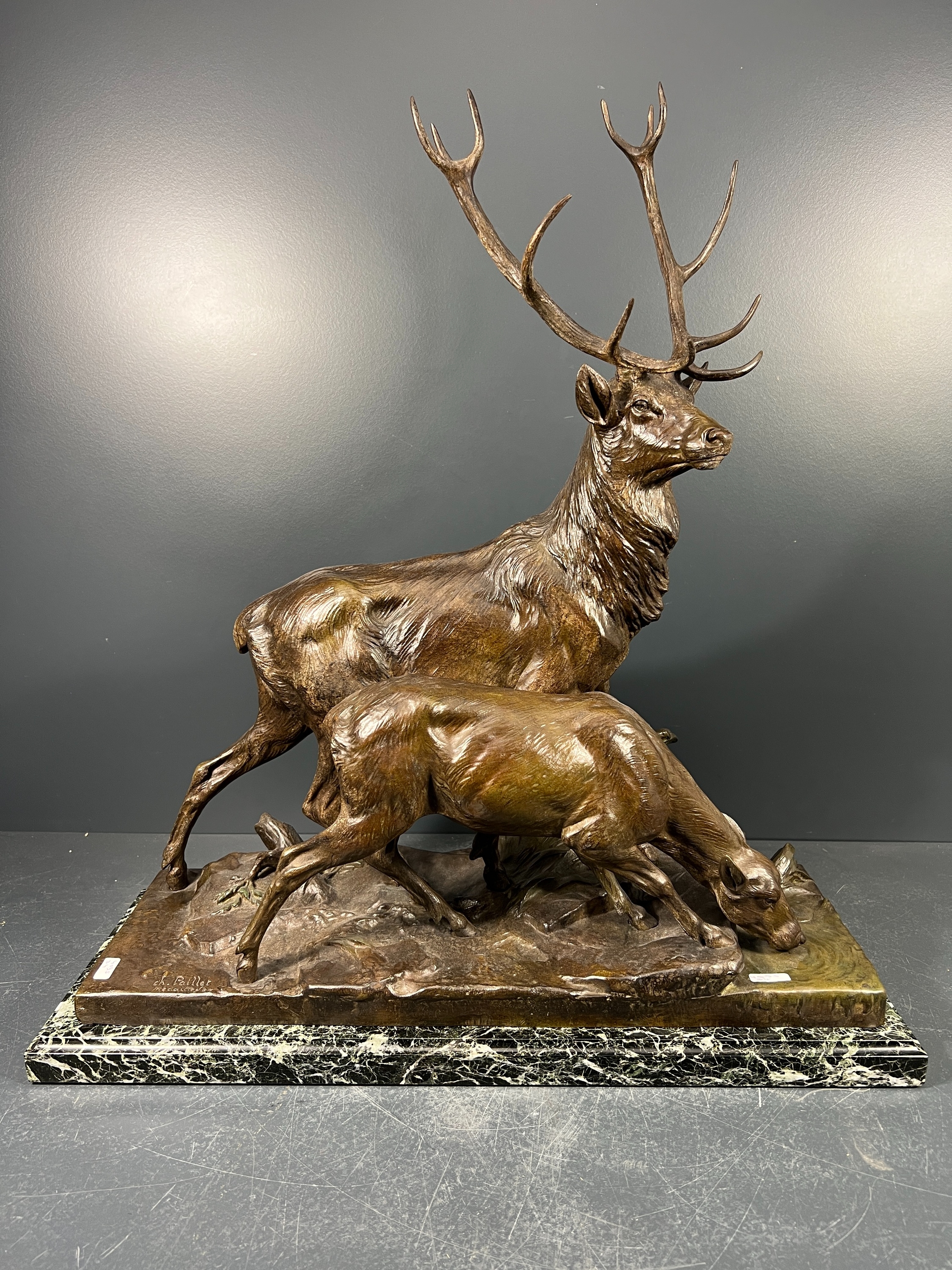 Artwork by Charles Paillet, Cerf et biche, Made of bronze