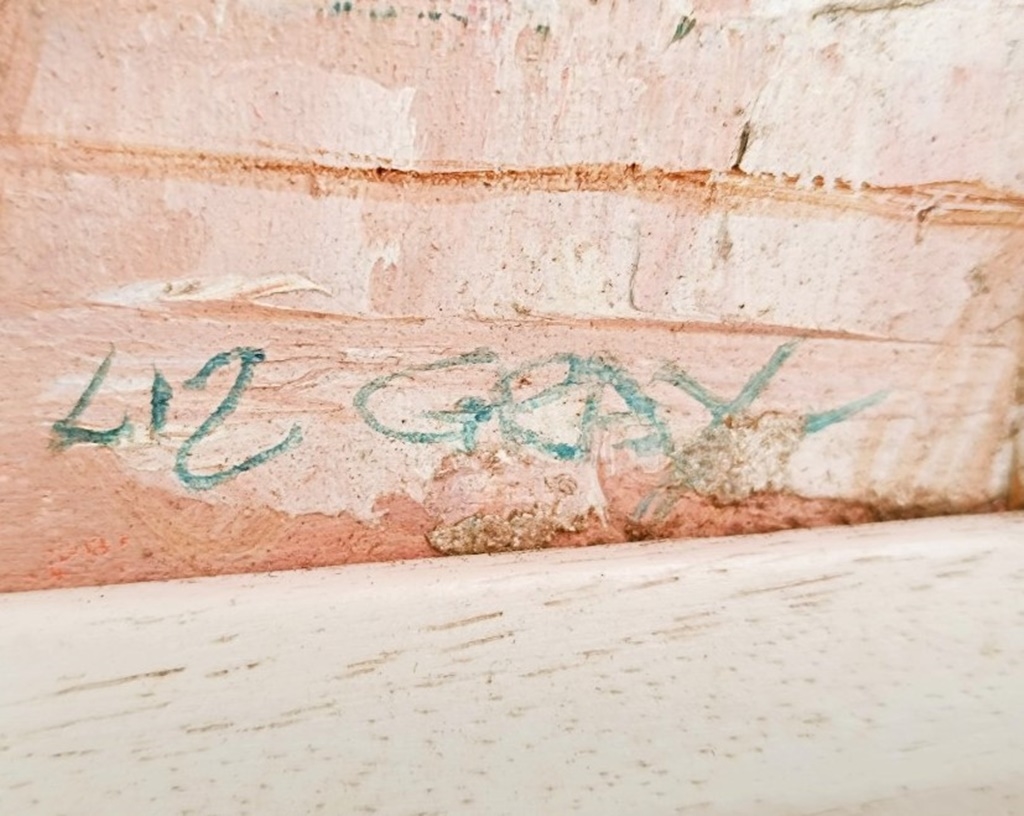 Artwork by Liz Gray, BEAUTIFUL CARVED GILT FRAMED OIL PAINTING OF A VICTORIAN LADY STANDING AGAINST A BALUSTER IN A GARDEN WITH A CAT, Made of Oil painting