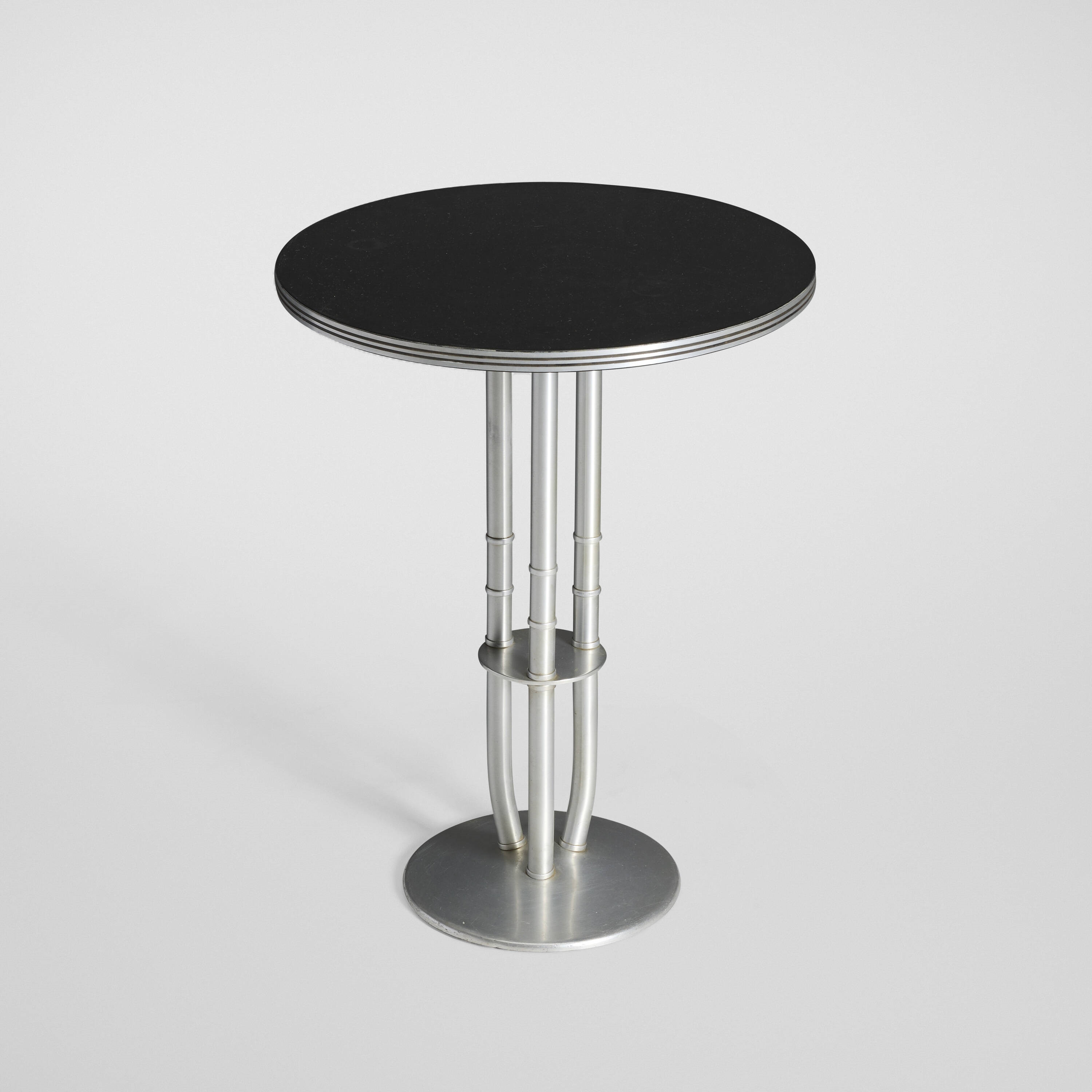 Warren McArthur | Occasional table, model 1632 (1933) | MutualArt