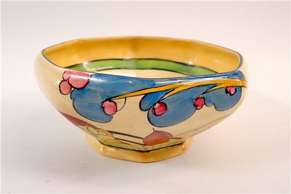 Clarice Cliff | A Clarice Cliff Bizarre pattern octagonal bowl for ...