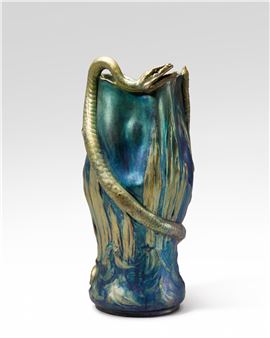 Serpent Vase - Júlia Zsolnay