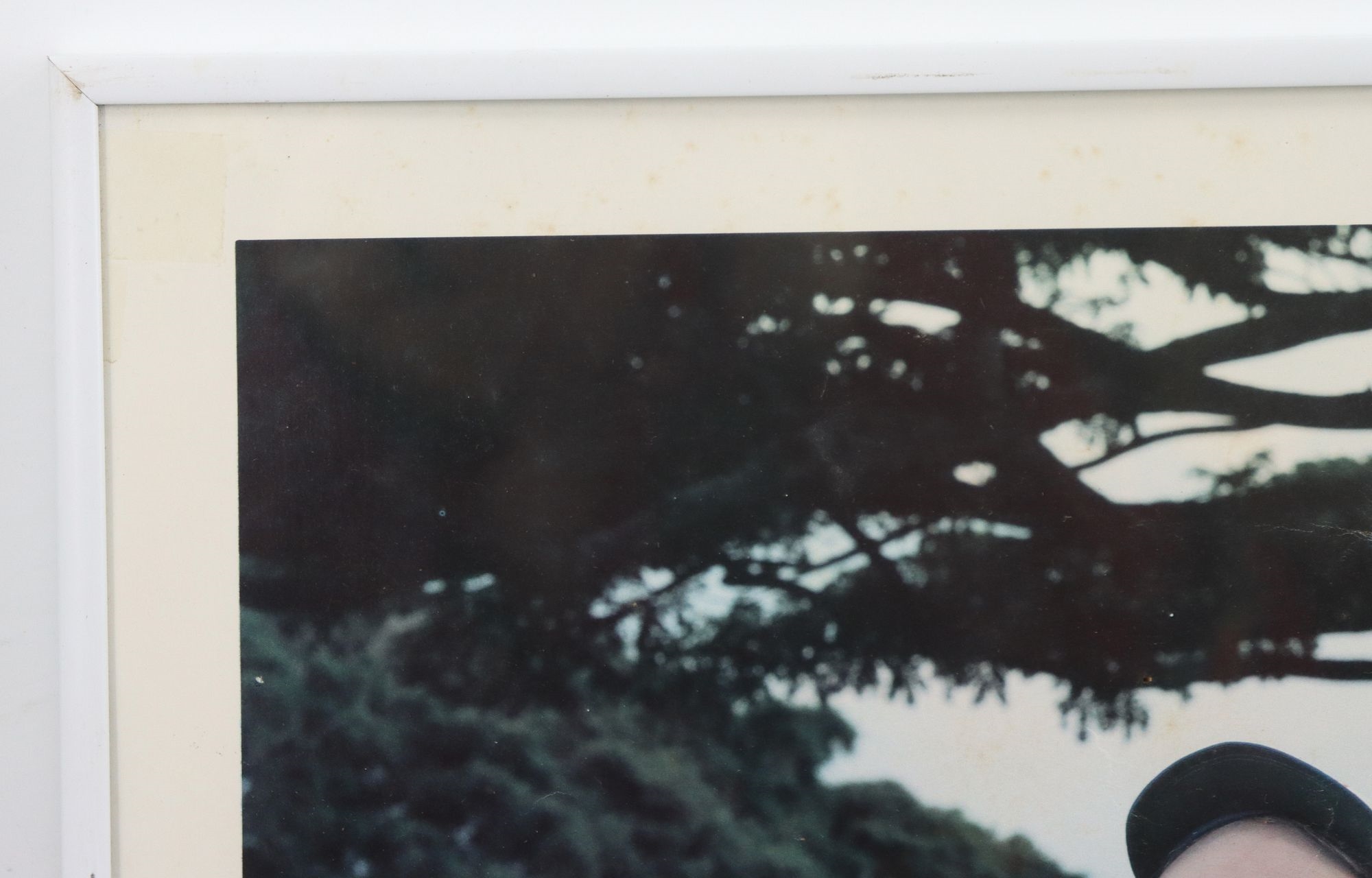 Artwork by Duane Hanson, Two of the artist's stunningly lifelike figures as bored tourists in a tropical paradise, Made of Poster