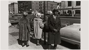 Faces in the Crowd: Street Photography