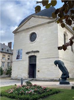 Art Therapy | Vulnerable - When art explores human fragilities