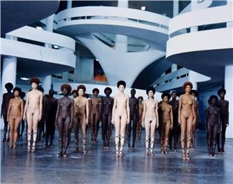 VB50 - Vanessa Beecroft
