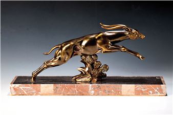 Antiques and collector objects - Henry's Auction House