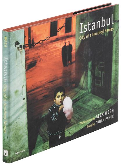 アート・デザイン・音楽 Istanbul: City of a Hundred Names Alex Webb | Istanbul: City of a Hundred Names | MutualArt