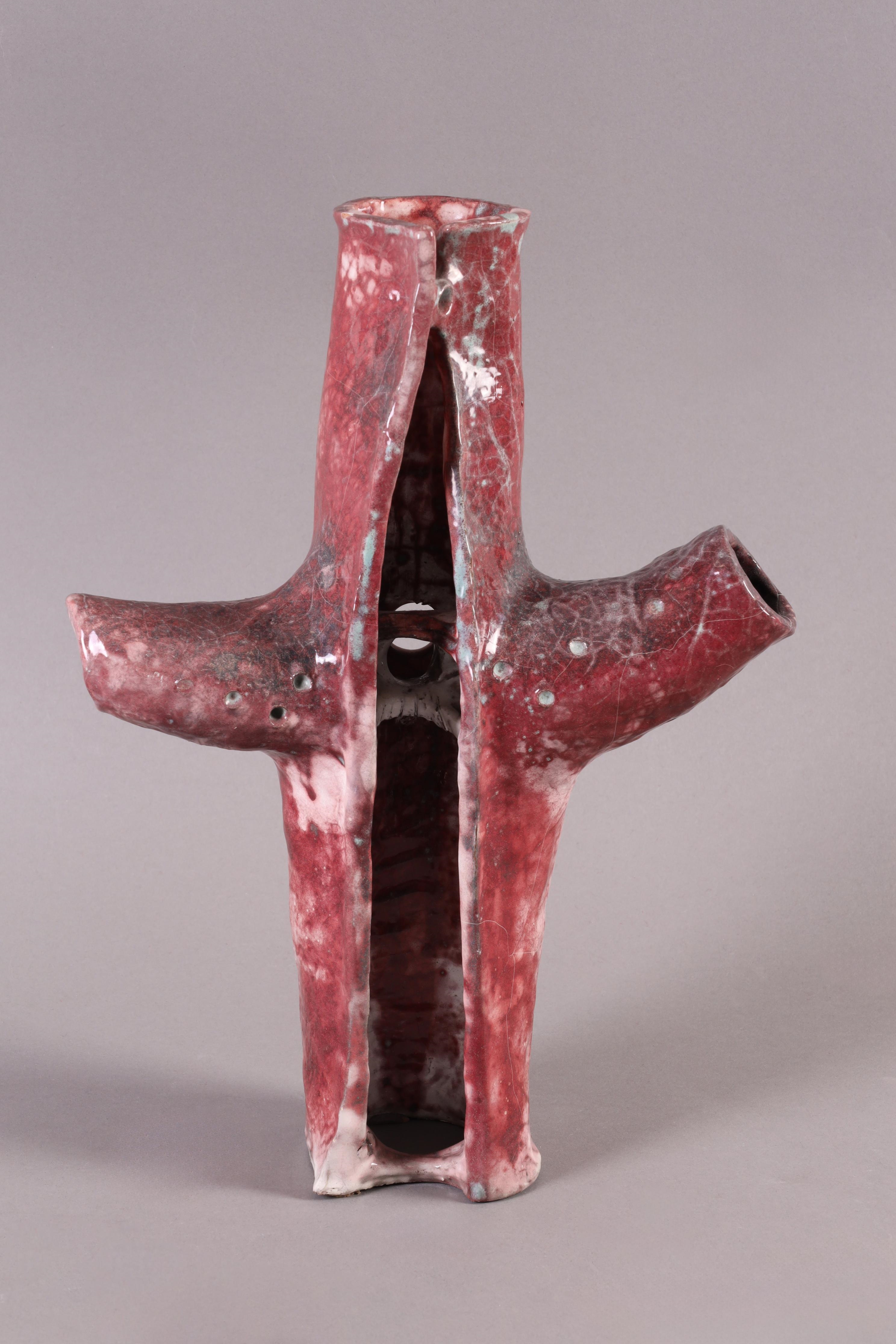 Artwork by Wilma Schalk - Niedermayer, Kreuzskulptur, Made of Kunstkeramik