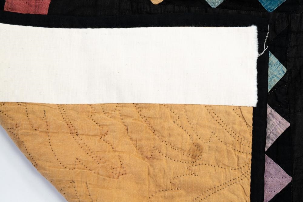 Artwork by Amish, DIAGONAL SIXTEEN-PATCH QUILT, Made of Cotton