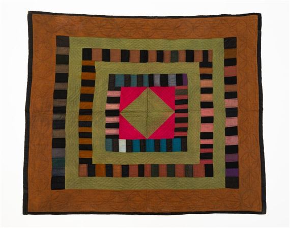 CENTER DIAMOND MEDALLION CRIB QUILT