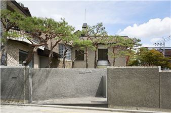 Frieze House Seoul to Open Inaugural Exhibition ‘Unhouse’
