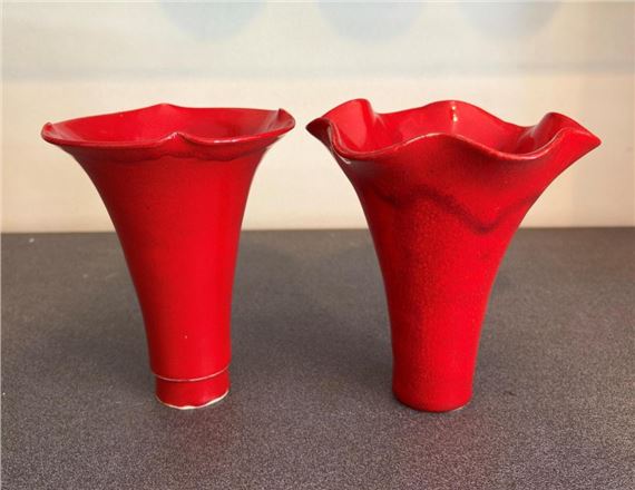 Tulip Vases by Glenda Hoy